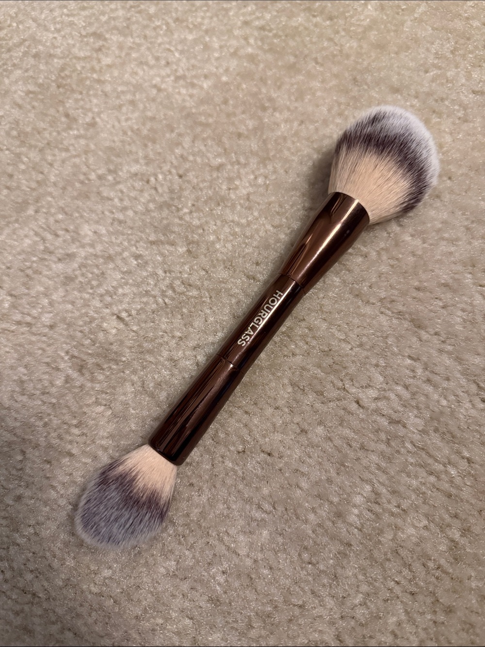 Hourglass veil powder brush